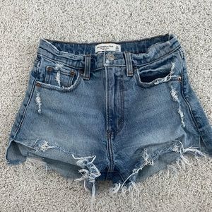 Abercrombie High Rise Mom Short